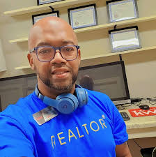 Happy 44th birthday 2 DJ Paul. What's your favorite DJ Paul produced track?