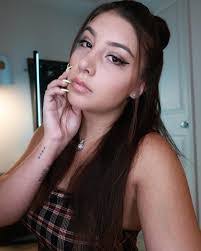 Tiffany Zeller's Instagram, Twitter & Facebook