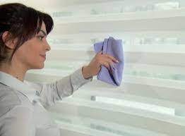 Zebra ve stor perdeler genelde % 100 polyester olan ipliklerden üretilir. Stor Perde Nasil Temizlenir