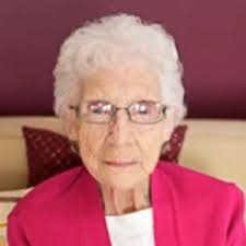 Mary Drum's Instagram, Twitter & Facebook