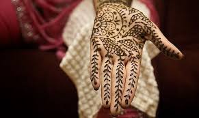 Indian Wedding Henna Ceremony Meaning Google Search Traditional Indian Wedding Ceremony Indian Wedding Henna Traditional Indian Wedding