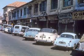 Before 1975, large advertisements were commonplace in saigon. 30 Color Photos Capture Street Scenes Of Saigon Vietnam From Between 1970 1975