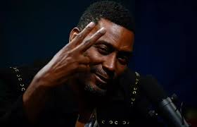 Rapping Dad Goes Viral for Spitting Rhymes With His Kids