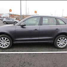 Je Vends Audi Q5 2 0 Tdi 170 Dpf Quattro Finition Avus Mise En Circulation Le 16 01 2009 Deuxieme Main Couleur Gris Et Interieur Cuir Bei Car Door Car Vehicles