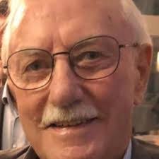 Jen Andrews's Instagram, Twitter & Facebook