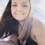 Kimberly Secrest's Instagram, Twitter & Facebook