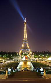 File:Trocadero nuit jms.jpg - Wikimedia Commons
