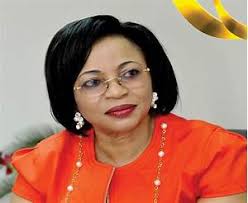 Despite her financial success, the angolan businesswoman is a controversial figure in many circles, and has been accused of corruption. Isabel Dos Santos Net Worth 2020