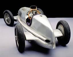 75th Anniversary Of The Mercedes Benz W125 Silver Arrow 595 Bhp And 750 Kg In 1937 Classic Cars Vintage Race Car Mercedes Benz