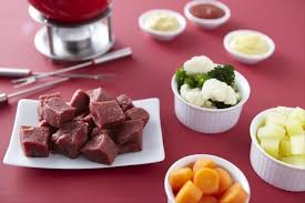 Fondue Bourguignonne Recette De Fondue Bourguignonne Recette Fondue Fondue Bourguignonne Bourguignon Facile
