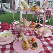 Translation services usa offers professional translation services for english to jamaican and jamaican to english language pairs. Minum Petang Esklusif Di Kafe Fairy Tales Genting Highlands Enchanted Life Begins