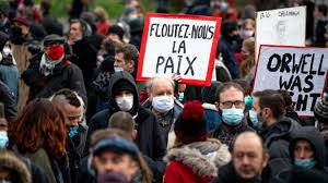 La sécurité globale en tant que concept doit être essentiellement fondée sur l'idée de la sécurité des personnes (individuelle et en groupe). Securite Globale Comment Le Senat Compte Peser Sur La Proposition De Loi