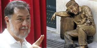Gerardo fernández noroña, legislador del partido del trabajo en la alcaldía de iztapalapa de la ciudad de méxico, se ha vuelto la tendencia favorita el día de hoy de los mexicanos, y es que el. Norona Bromea Y Presenta Meme Como Posible Monumento A Calderon