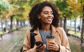 Mobile app promo is a versatile after effects template with a dynamically animated smartphone that creatively displays your media. Free Mobile Ne Ratez Pas La Promo Sur Le Forfait Mobile 80 Go Le Parisien