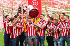 Compra tus entradas para el wanda metropolitano. Atletico Madrid Lift Laliga Trophy As Diego Simeone Reveals When He Knew The Title Was Theirs Evening Standard