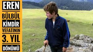 Sorusu bugünün en çok araştırılan konuları arasında yerini aldı. Eren Bulbul Kimdir Vefatinin 3 Yil Donumu Nasil Sehit Edildi Hayat Hikayesi Youtube