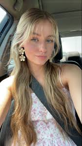 Lizzie Morris (lizziehmorris)