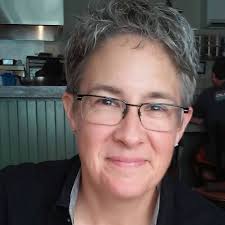 Amy Biddle's Instagram, Twitter & Facebook