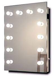 Ce meuble alliant un design élégant et des teintes contemporaines vous offrira une touche de. 12 Idees De Decoration Salon Decoration Salon Decoration Miroir Avec Lumiere