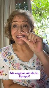 Esther Peres's Instagram, Twitter & Facebook