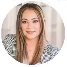 Daisy Olvera's Instagram, Twitter & Facebook