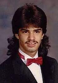 Hilarious Yearbook Photos 17 Pics Seriously For Real Cheveux Mulet Cheveux Homme Coupe Cheveux Homme