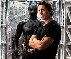 Legenda renaste, finalul epic al trilogiei semnate de christopher nolan. Orasulm Eu The Dark Knight Renasterea Epica A Lui Batman Dupa 8 Ani De Pace In Gotham City