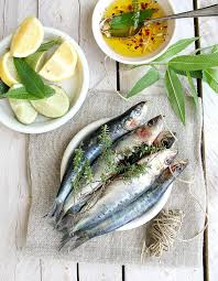 Le Poisson Anchois Sardine Bar Est Un Aliment Riche En Fer 10 Aliments Riches En Fer Qui Donnent La Peche Elle A Table Aliments Riches En Fer Alimentation Et Sante Anchois