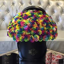 Signature 100 Rainbow Rose Box Jlf Los Angeles Rainbow Roses Rose Flower Arrangements Flower Box Gift