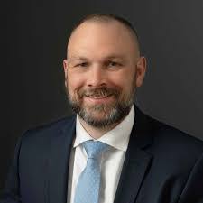 Daniel Mead's Instagram, Twitter & Facebook