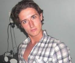 Early life profession and career. Stephen Bear Bio Facts Family Life Of British Reality Tv Star