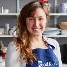 Anna Glover's Instagram, Twitter & Facebook