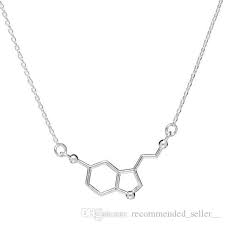 Compre 1 Colar De Química Molecular Estrutura Molecular Colar Fórmula  Química 5 HT Jóias Geométrica Enfermeira Requintada Jóias Simples Jóias De  Recommended_seller__, $10,7 | Pt.Dhgate.Com