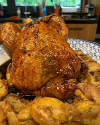 El Cocinero Alberto Chicote Ha Compartido En Su Cuenta De Instagram Su Receta Para Hacer Pollo Asado A La Cerveza B Pollo Asado Horno Recetas Con Carne Comida