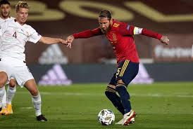 Ucrania es una de las selecciones más importantes de la antigua unión soviética.uno de los mejores jugadores del mundo en su época, andriy shevchenko, fue parte de esta selección, a la cual ayudó con sus goles a clasificarse para el mundial 2006 de alemania, hasta hoy su única participación en un mundial.además tuvieron un papel destacado llegando a cuartos de final. Uefa Nations League Ucrania Espana Horario Y Donde Ver Hoy En Tv El Partido De La Seleccion Uefa Nations League