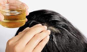 There are different usages that can change the final result a little bit even if the objective of the product remains the same. If You Apply Oil To Keep Your Hair Healthy Then Keep These Five Things In Mind Too News Crab Dailyhunt