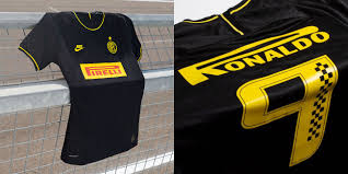 Venceu 18 vezes o campeonato italiano de futebol, sete taças de itália e cinco supertaças de itália. Loja Cria Customizacao Para Ronaldo Em Nova Camisa 3 Da Inter De Milao Mdf