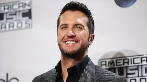 How Luke Bryan Was Honored at the CMT Artists of the Year Awards