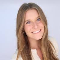 Meredith Mueller's Instagram, Twitter & Facebook