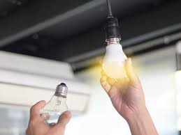 Lampu pijar atau kerap disebut sebagai bohlam merupakan lampu yang sudah eksis dari zaman dulu. 7 Jenis Lampu Yang Biasa Digunakan Kenali Kelebihan Dan Kekurangannya Lifestyle Liputan6 Com