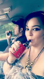 look at you scrolling through facebook with that vape in your hand