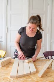 The first method is to make a simple and cheap beer pong table, the second method will guide you on how to make a foldable wooden table, and the final part provides you with instructions on painting the beer pong table. Diy Space Saving Foldable Table Outdoor Seating Area