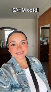 Embrace Confidence: Stylish Outfit Ideas for SAHM