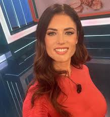 Daniela Ferolla, Miss Italia, il marito sposato dopo 20 anni, il segreto  per mantenersi in forma. «Mentre mamma faceva la chemio io studiavo»