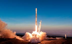 Dragon and falcon 9 second stage, post second stage separation event. Spacex Falcon 9 Rocket Launches Fifth Batch Of Iridium Satellites Geekwire