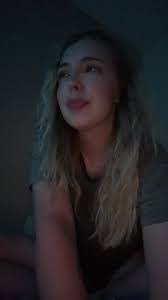 Kayla Wallis's Instagram, Twitter & Facebook