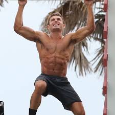 Everyone pour one out for zac efron's washboard abs from 2017's baywatch. Zac Efron Looks Ripped As He Goes Shirtless To Complete Obstacle Course On Set Of Baywatch Movie Mirror Online