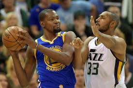 Nba determined to power through latest crisis. Warriors Beat Jazz 102 91 Durant Tells Mascot To Get The F Off The Court Golden State Of Mind