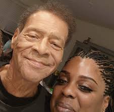 We send our condolences to Mike Epps, who lost his father 🙏🏽🕊