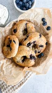 PROTEIN BLUEBERRY FLAX BAGELS! These are so easy to make and make the most  delicious breakfast all week long. I made these last Wednesday and they  were my favorite way to start each day. I would just ...